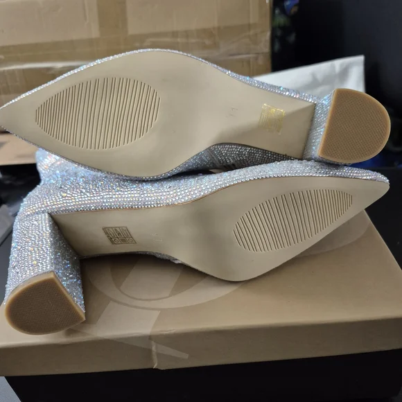 Elegant Silver Rhinestone Women's Boots Size 11 - Picture 5 of 7